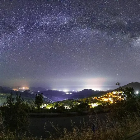 Nyaraló Sa Omu 'eccia