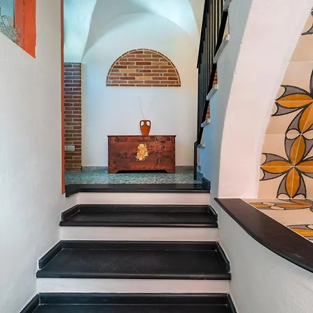 度假居 Sa Omu 'eccia Villagrande Strisaili